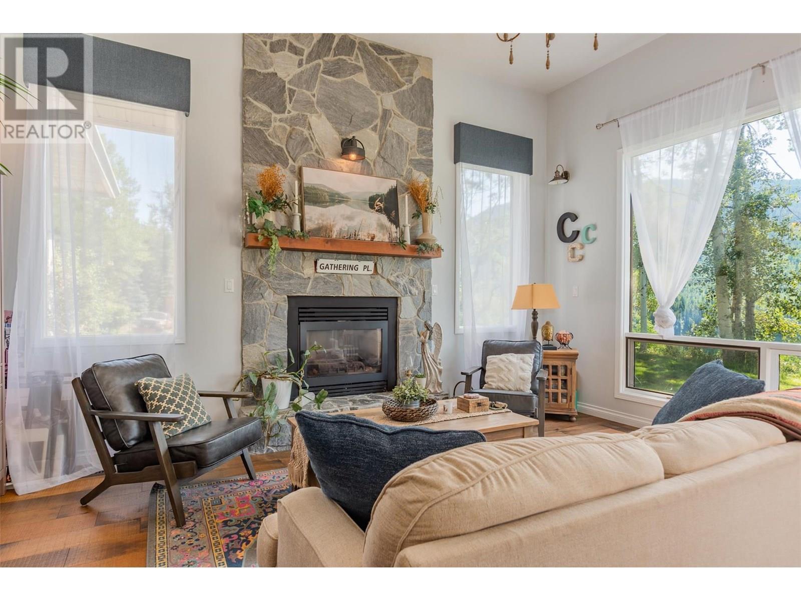 507 15th Avenue, Genelle, British Columbia  V0G 1G0 - Photo 10 - 10355836