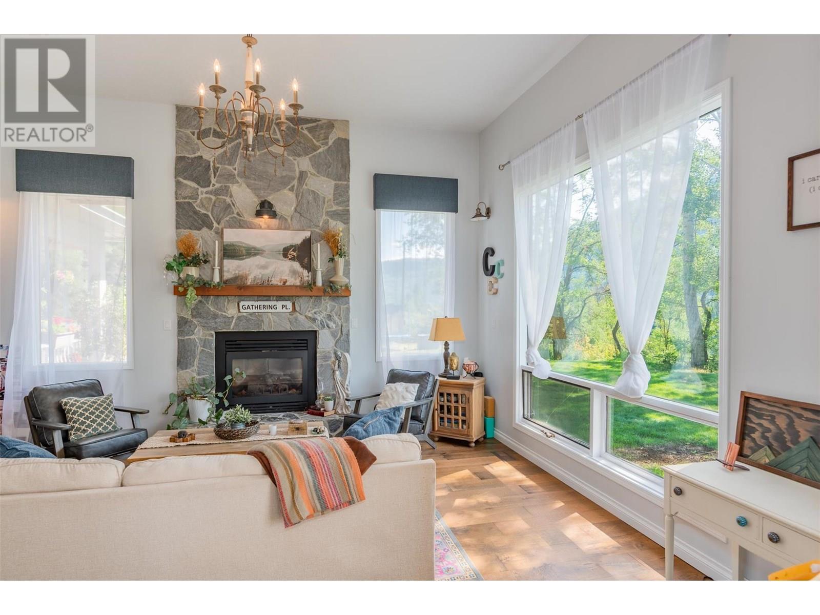507 15th Avenue, Genelle, British Columbia  V0G 1G0 - Photo 11 - 10355836