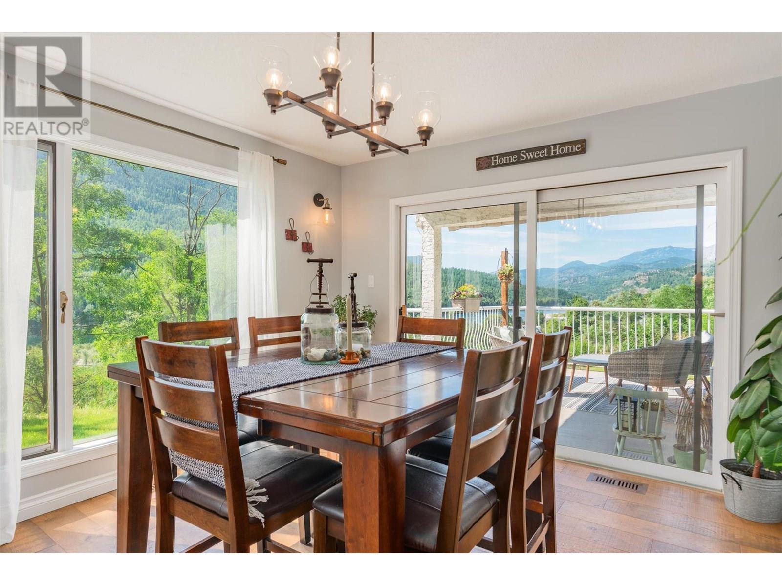 507 15th Avenue, Genelle, British Columbia  V0G 1G0 - Photo 14 - 10355836