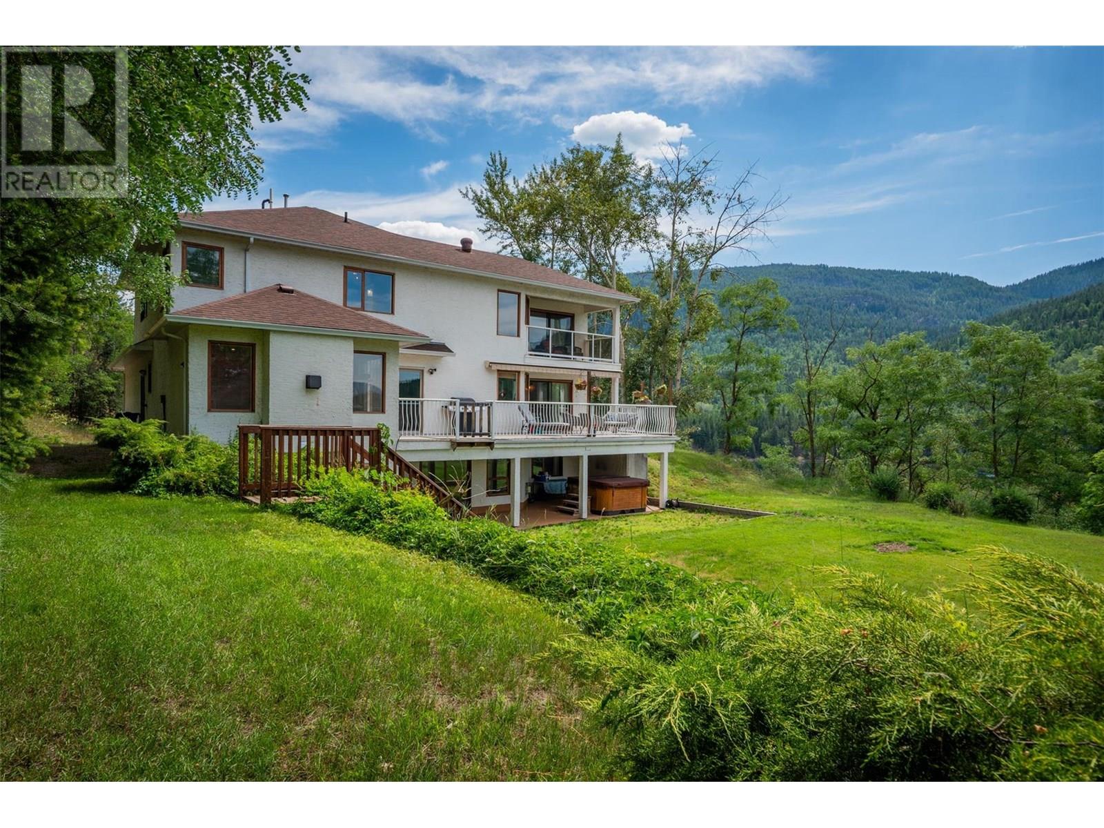 507 15th Avenue, Genelle, British Columbia  V0G 1G0 - Photo 61 - 10355836