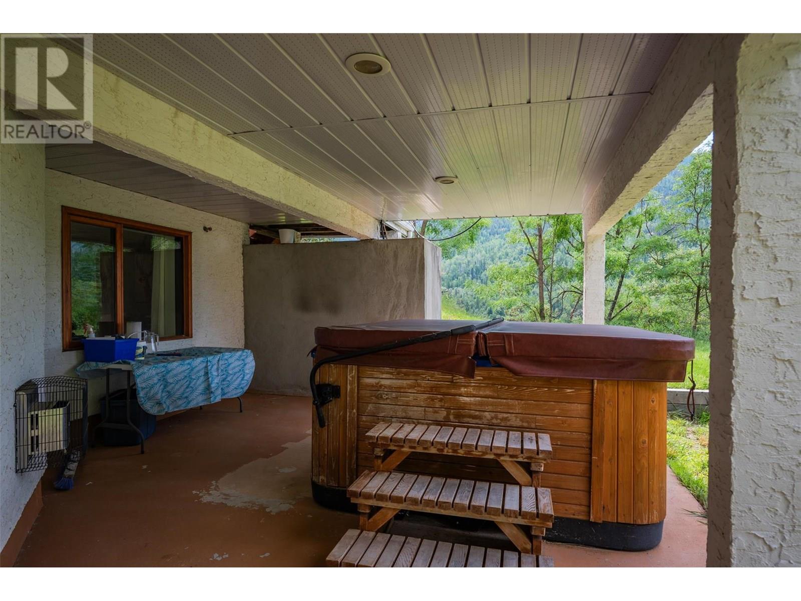 507 15th Avenue, Genelle, British Columbia  V0G 1G0 - Photo 63 - 10355836