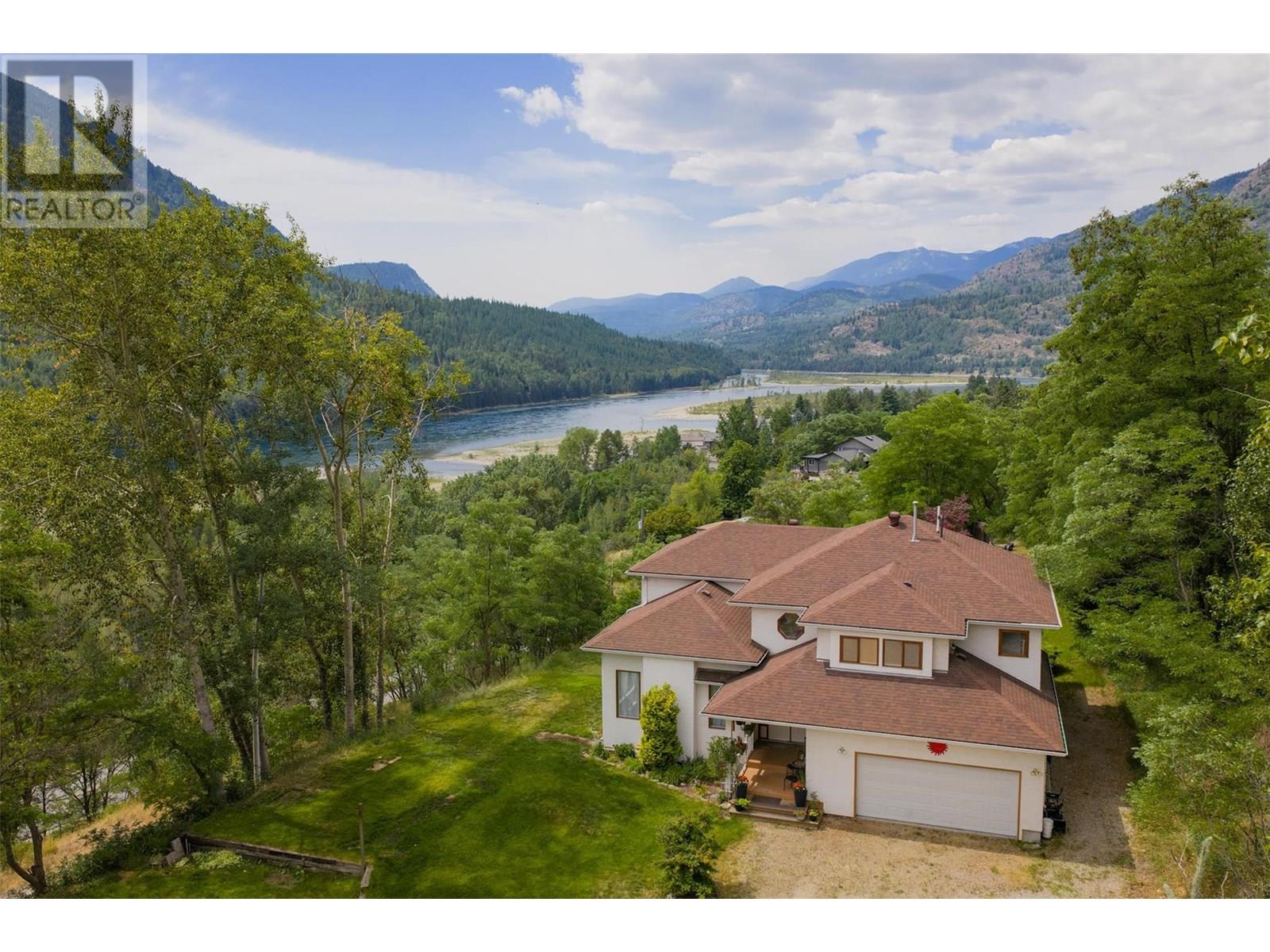 507 15th Avenue, Genelle, British Columbia  V0G 1G0 - Photo 67 - 10355836
