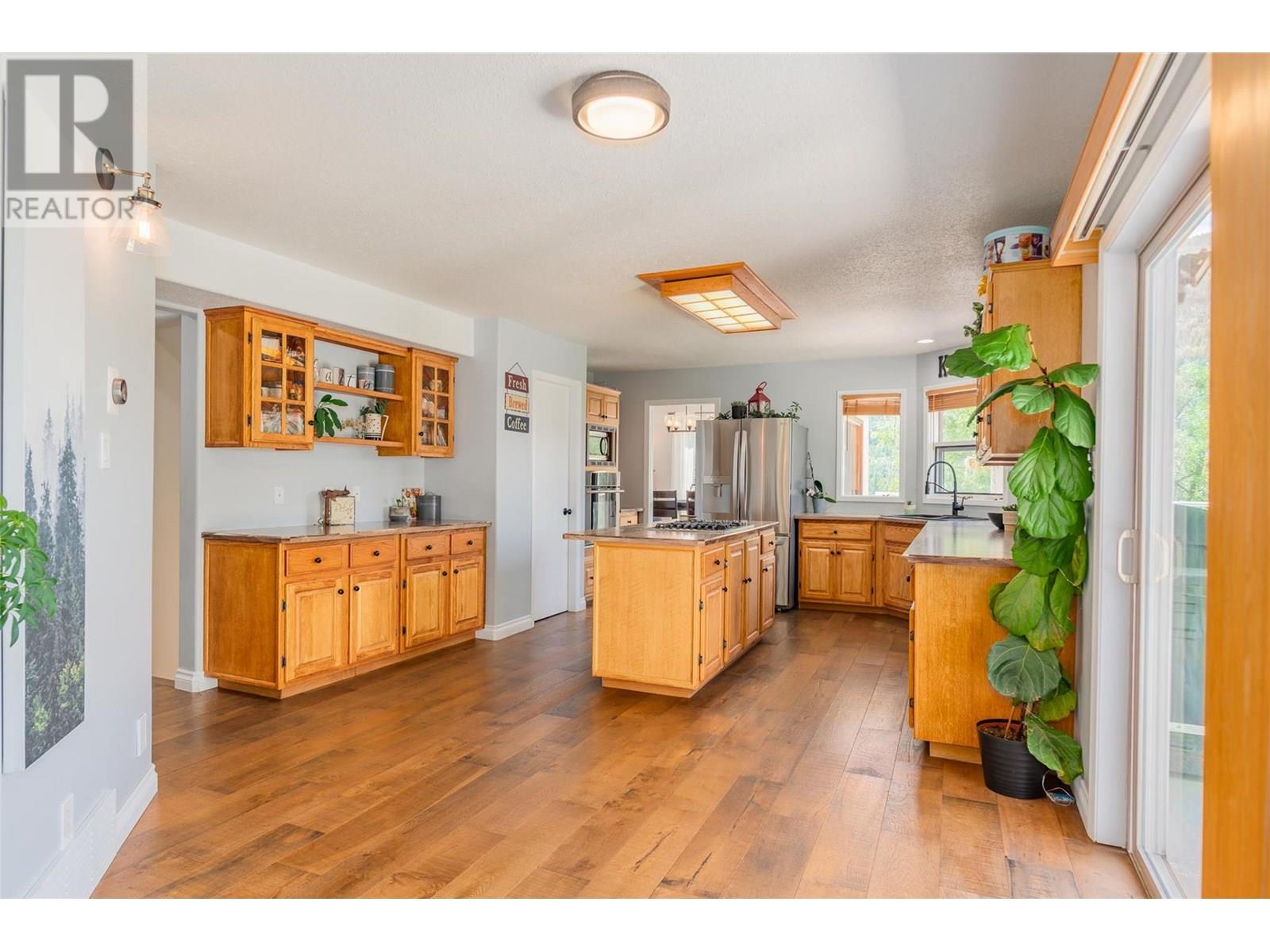 507 15th Avenue, Genelle, British Columbia  V0G 1G0 - Photo 8 - 10355836