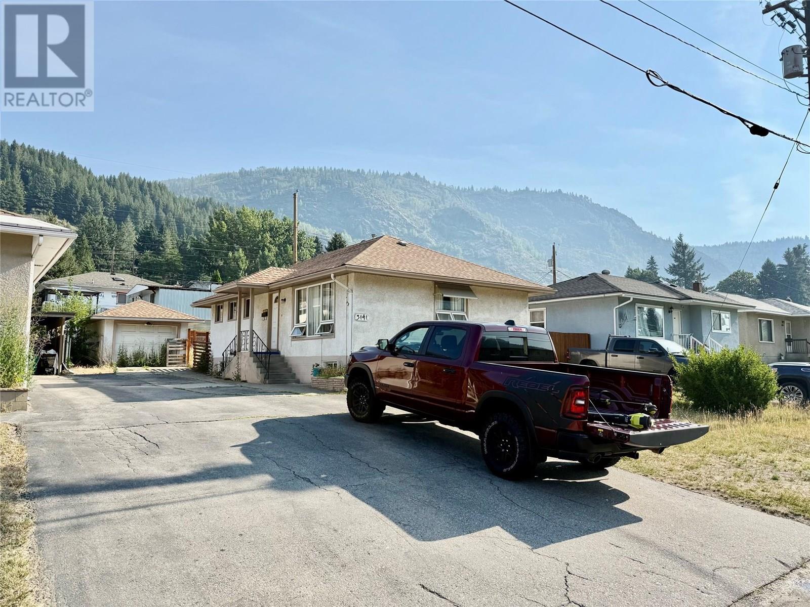 3141 Highway Drive, Trail, British Columbia  V1R 2T4 - Photo 15 - 10355856