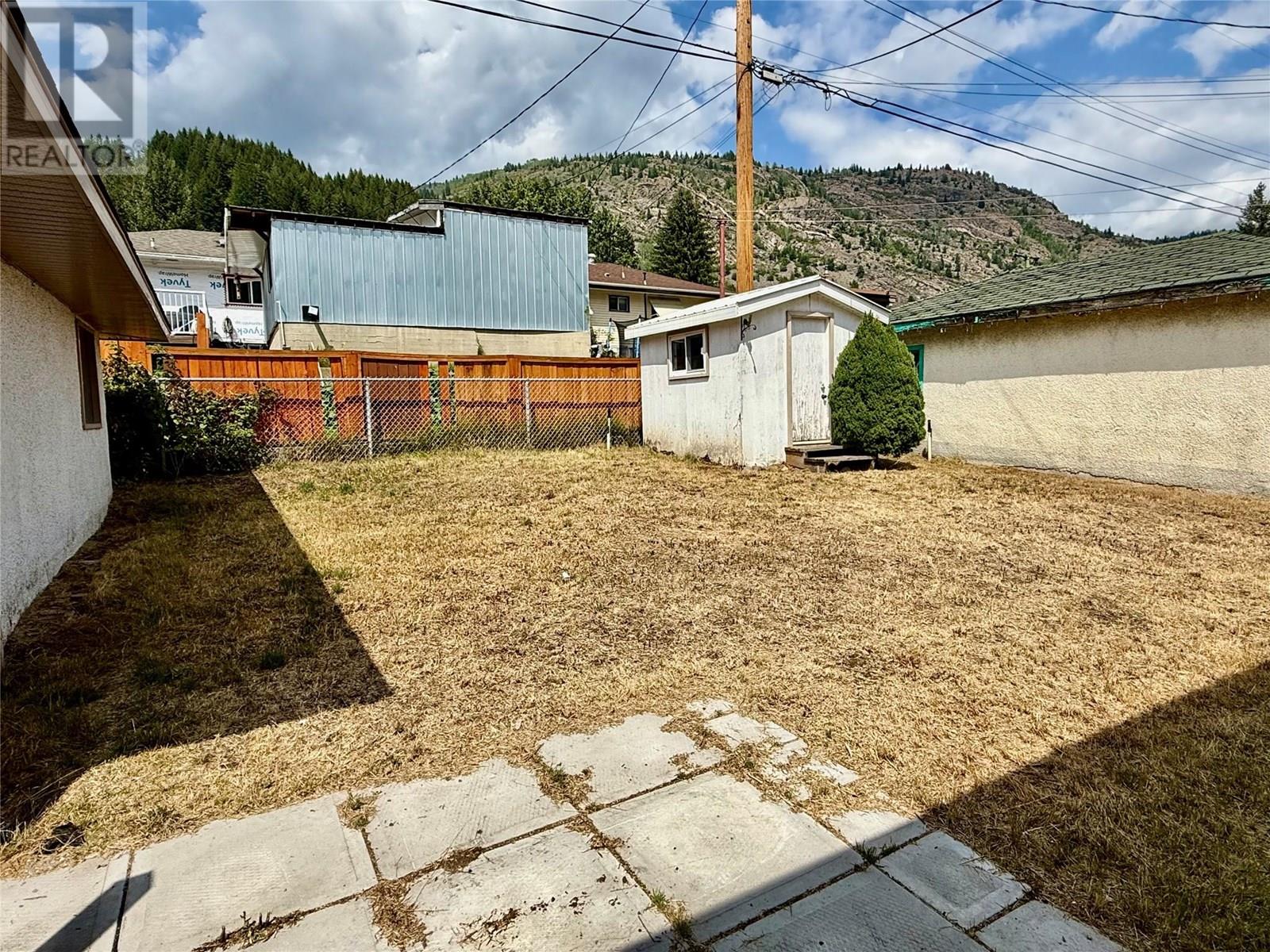 3141 Highway Drive, Trail, British Columbia  V1R 2T4 - Photo 18 - 10355856