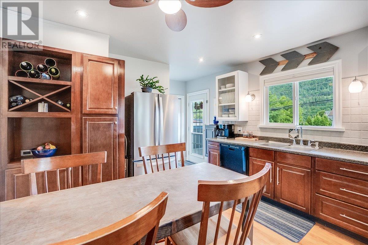 407 Willow Drive, Warfield, British Columbia  V1R 2M9 - Photo 29 - 10353062