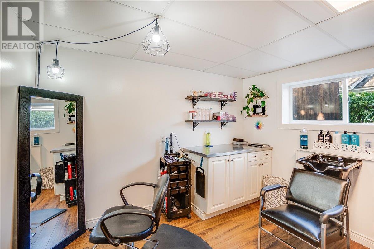 407 Willow Drive, Warfield, British Columbia  V1R 2M9 - Photo 55 - 10353062