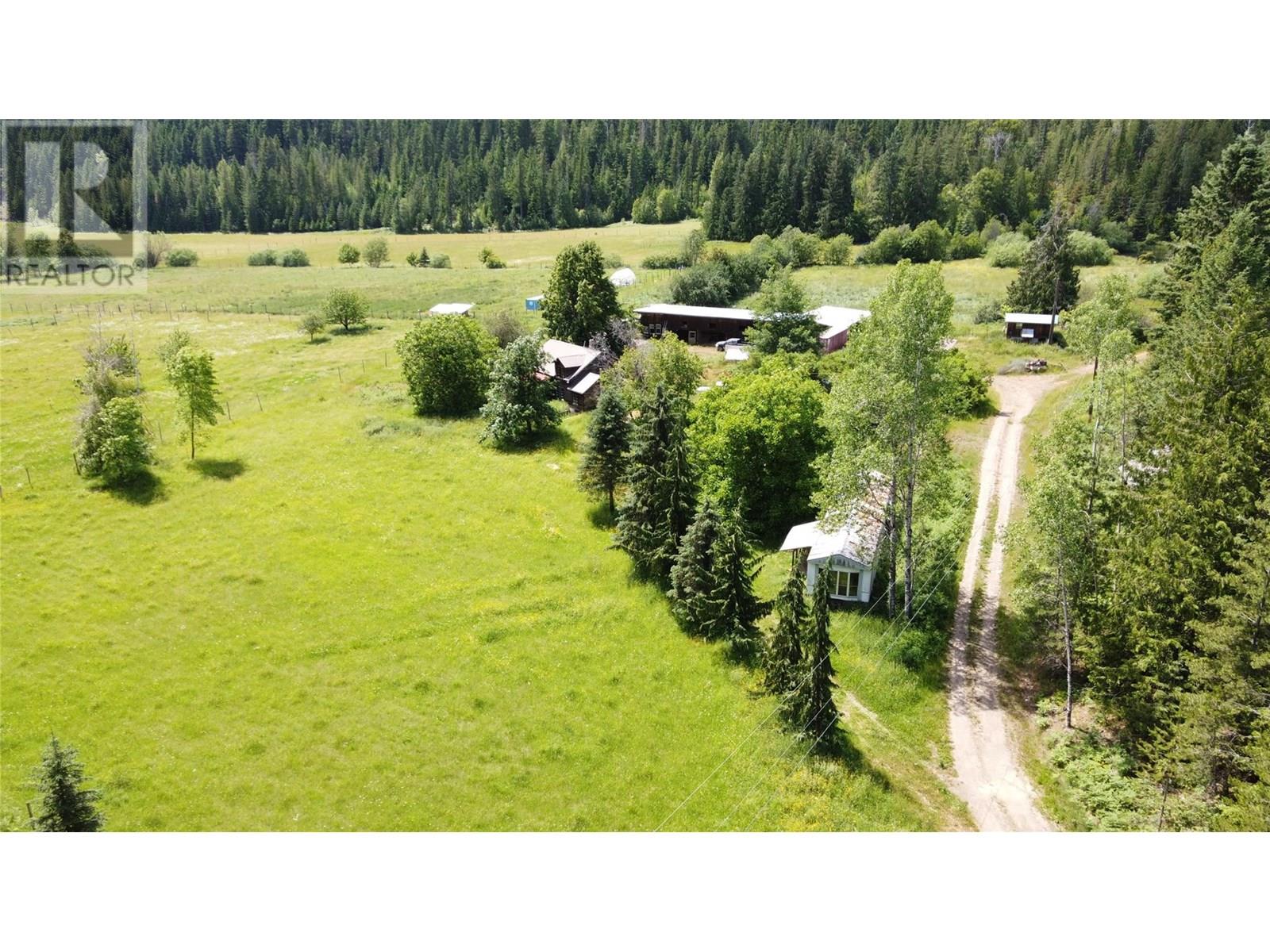 5795 Kaslo South Road, Kaslo, British Columbia  V0G 1M0 - Photo 2 - 10355099