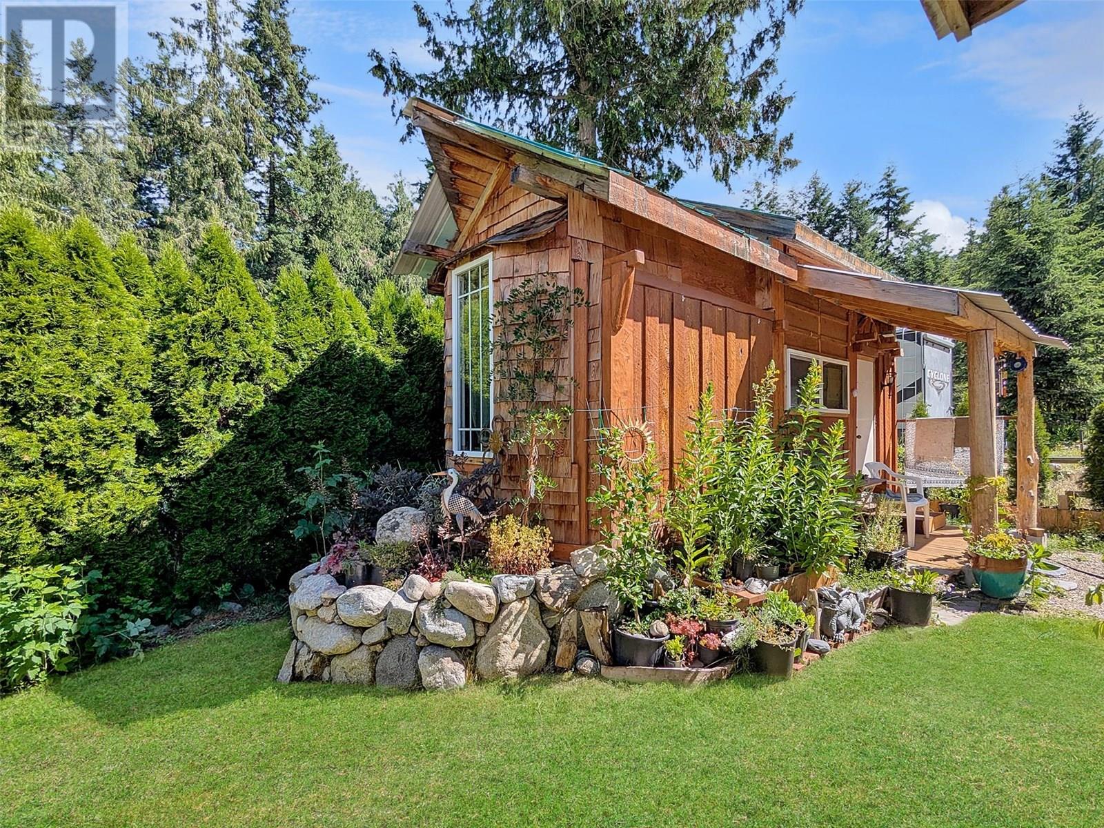 808 Nelson Street, Slocan, British Columbia  V0G 2C0 - Photo 29 - 10355303
