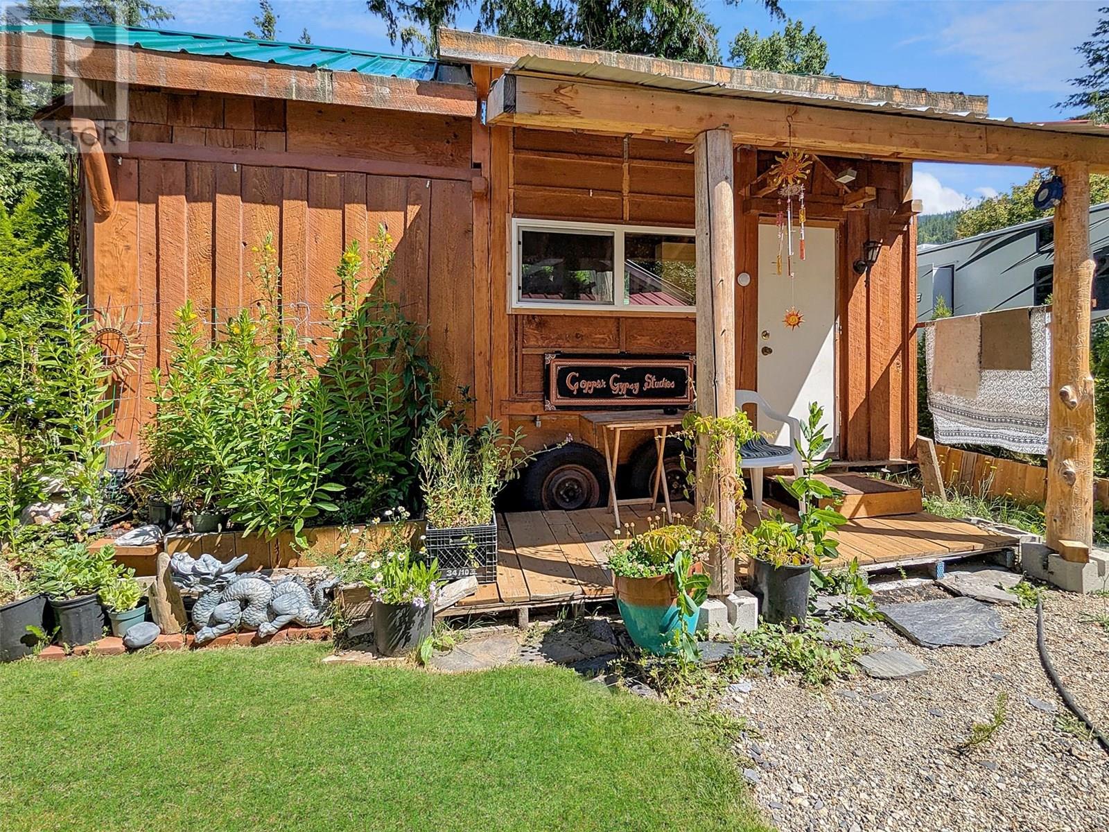 808 Nelson Street, Slocan, British Columbia  V0G 2C0 - Photo 30 - 10355303