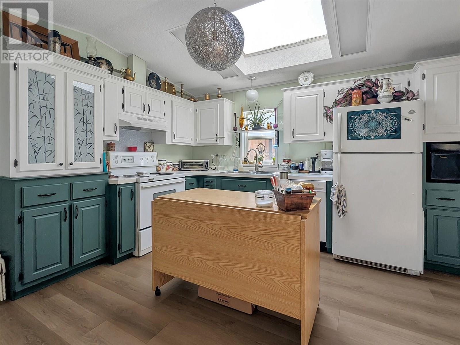 808 Nelson Street, Slocan, British Columbia  V0G 2C0 - Photo 8 - 10355303