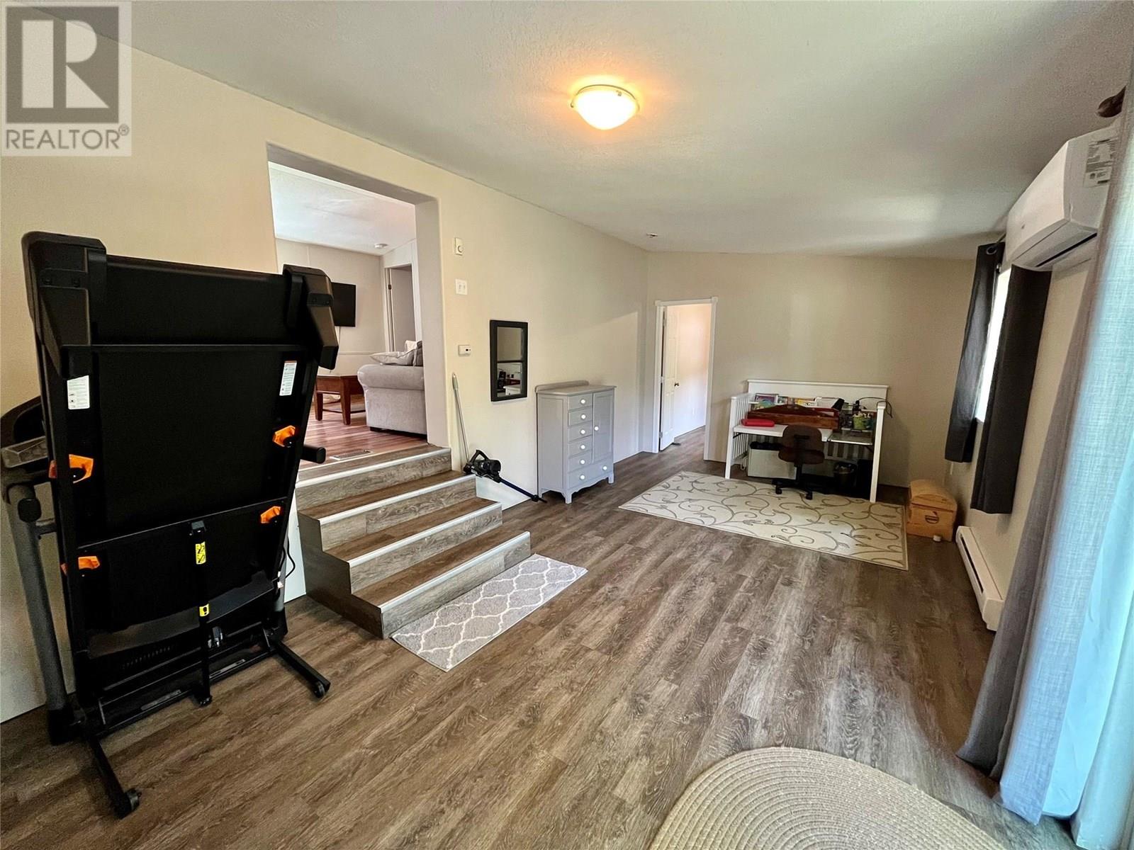 833 Columbia Crescent, Nakusp, British Columbia  V0G 1R0 - Photo 20 - 10356135