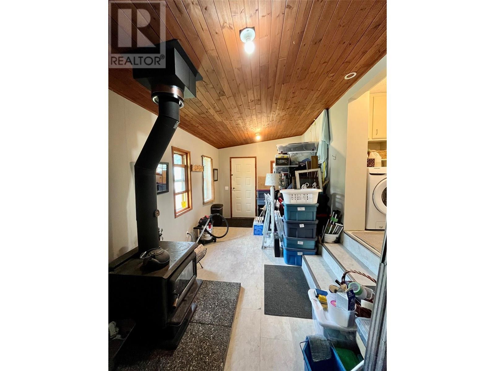 833 Columbia Crescent, Nakusp, British Columbia  V0G 1R0 - Photo 23 - 10356135