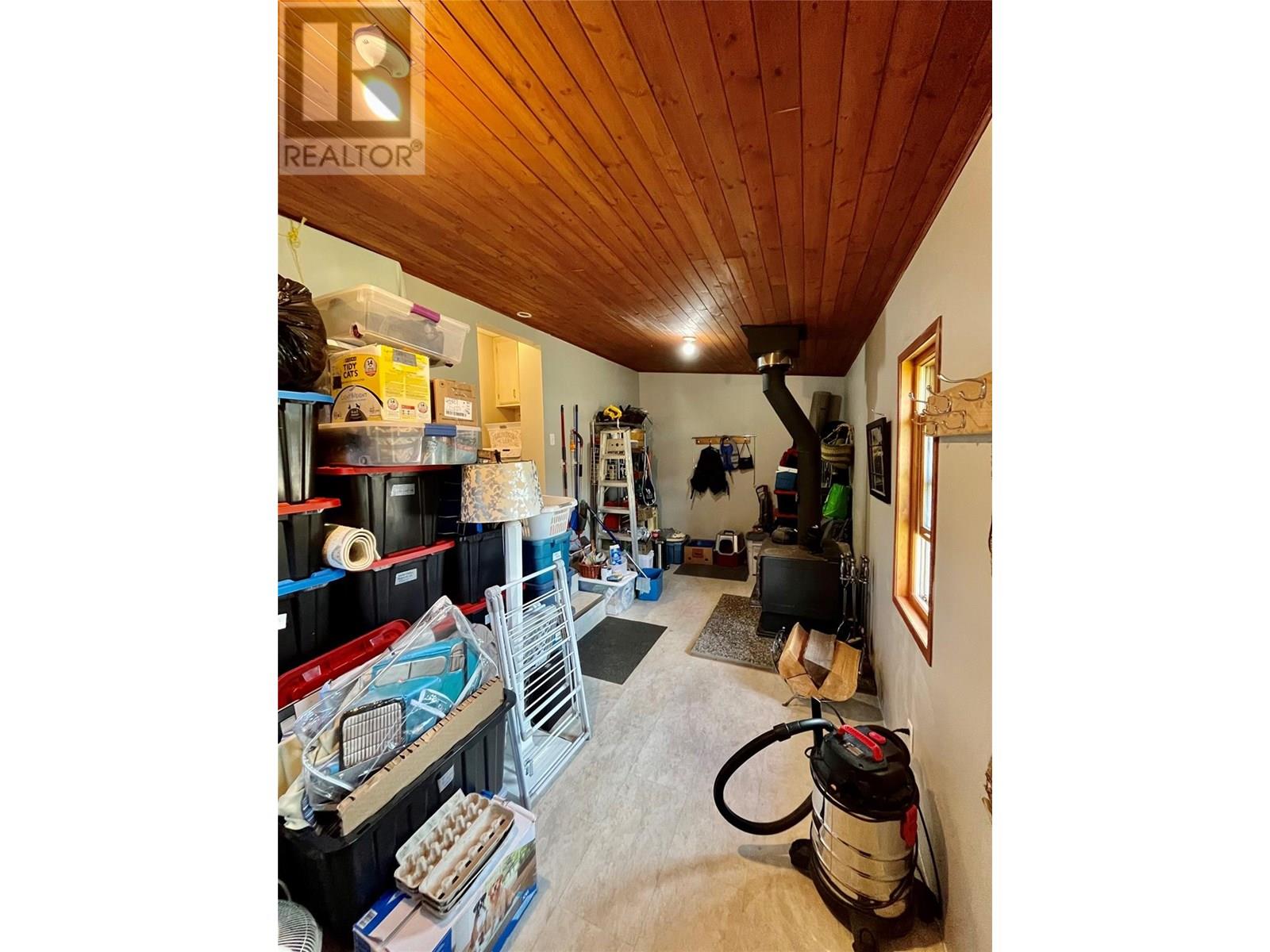 833 Columbia Crescent, Nakusp, British Columbia  V0G 1R0 - Photo 24 - 10356135