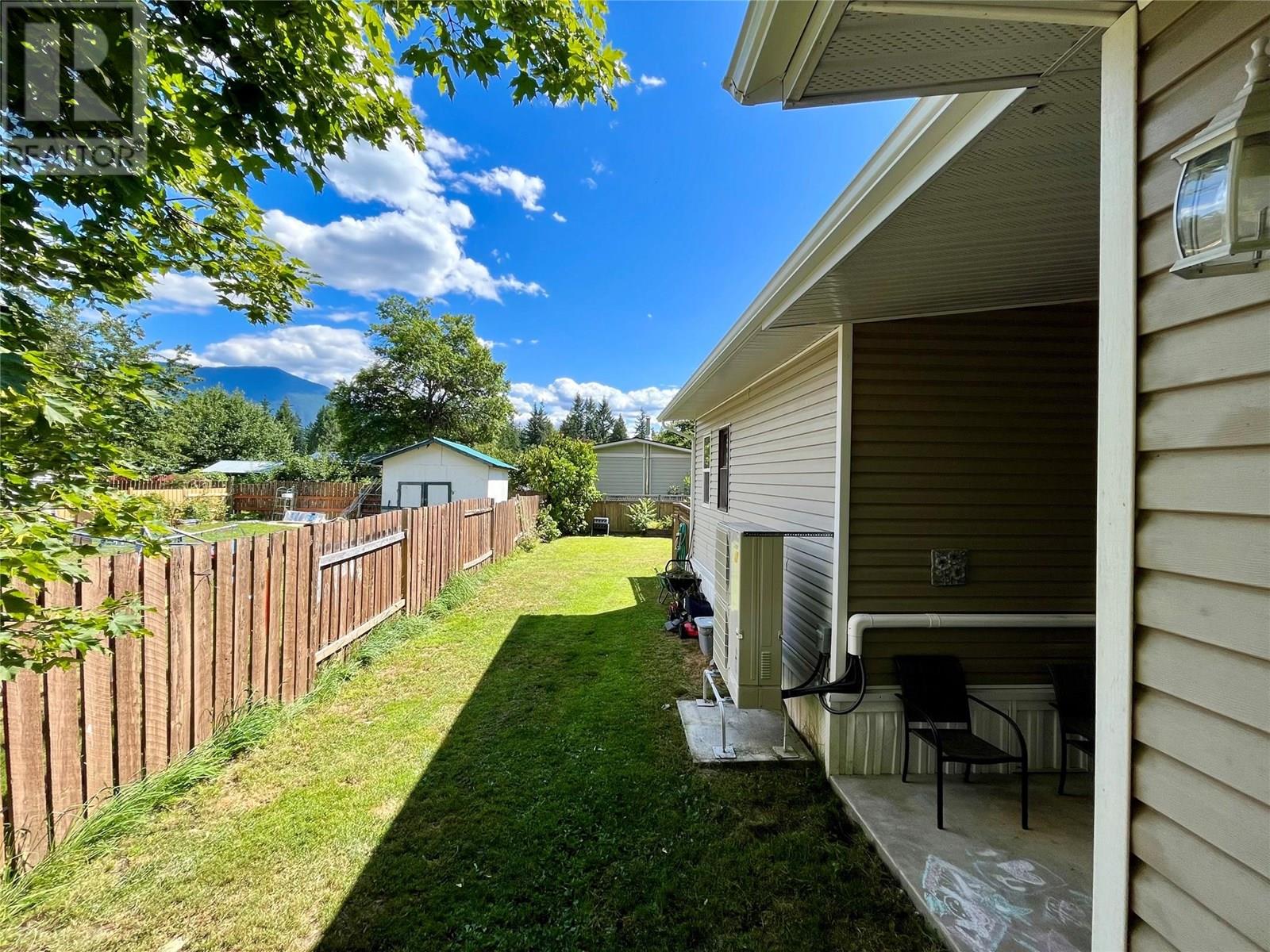 833 Columbia Crescent, Nakusp, British Columbia  V0G 1R0 - Photo 26 - 10356135