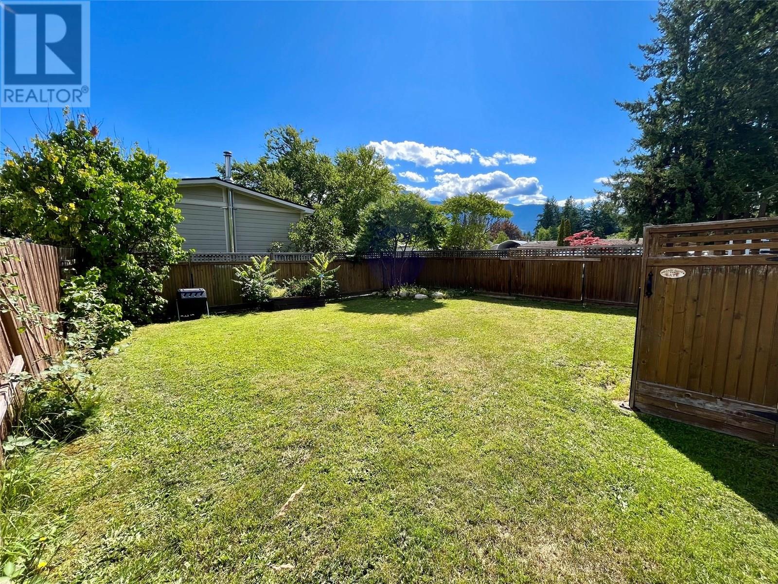 833 Columbia Crescent, Nakusp, British Columbia  V0G 1R0 - Photo 28 - 10356135