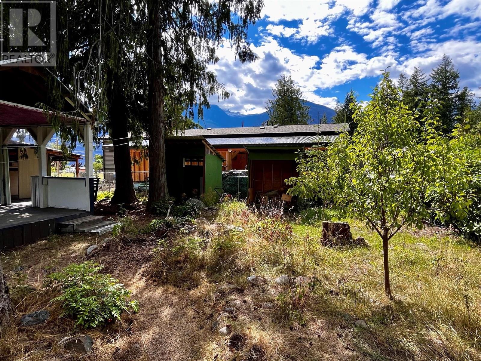 222 2nd Avenue, New Denver, British Columbia  V0G 1S0 - Photo 27 - 10356512