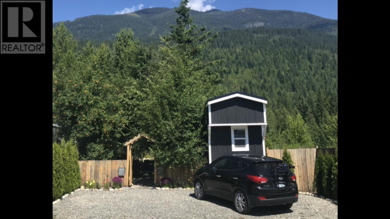 205 Edward Street Unit# 10, Balfour, British Columbia  V0G 1C0 - Photo 1 - 10356309