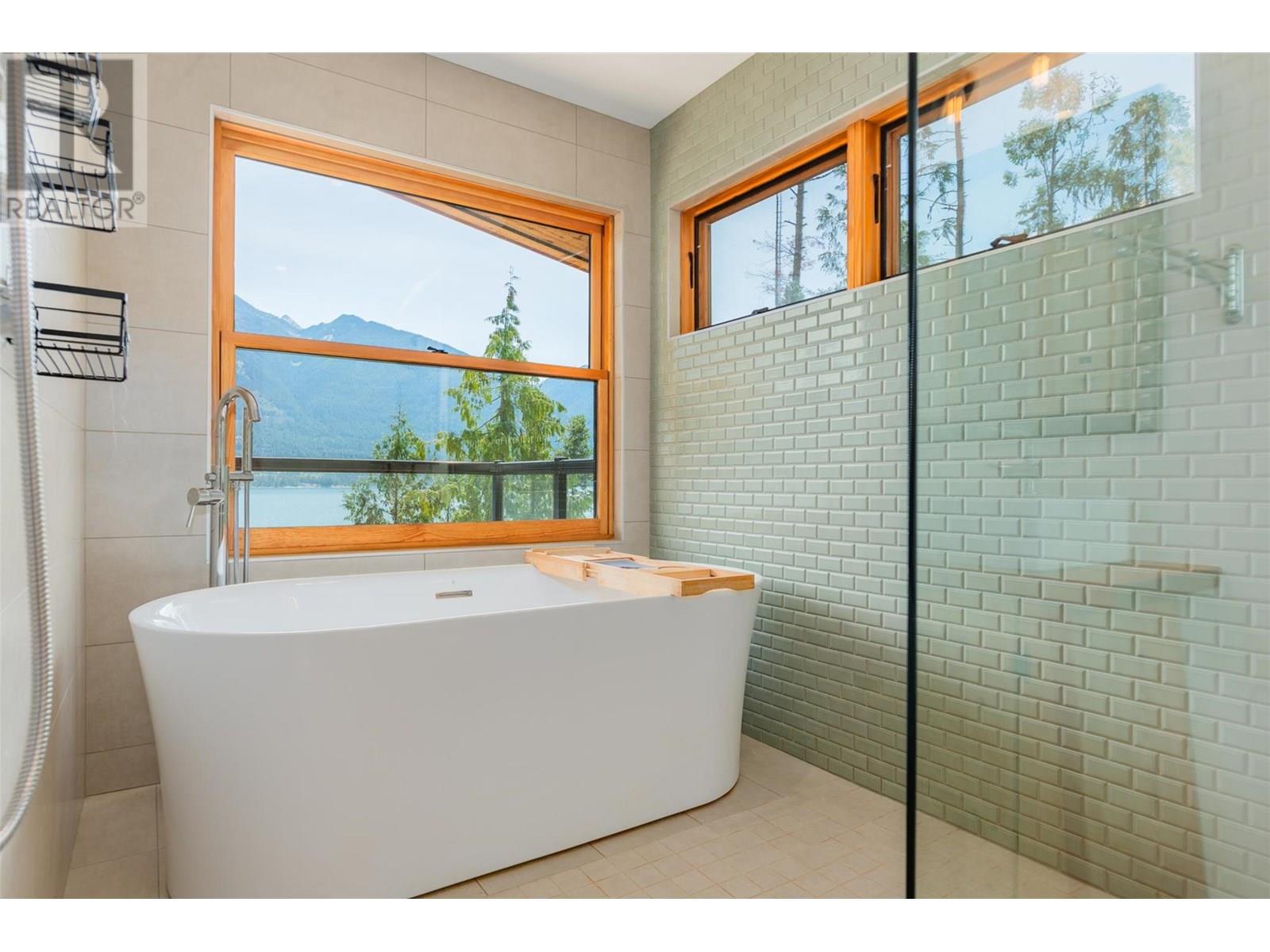 5336 Amundsen Road, Kaslo, British Columbia  V0G 1Y0 - Photo 60 - 10354197