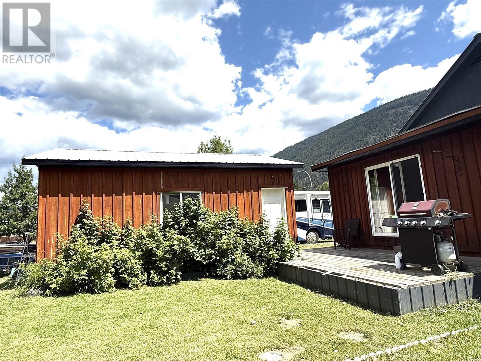 408 Sayward Avenue, Salmo, British Columbia  V0G 1Z0 - Photo 27 - 10356568