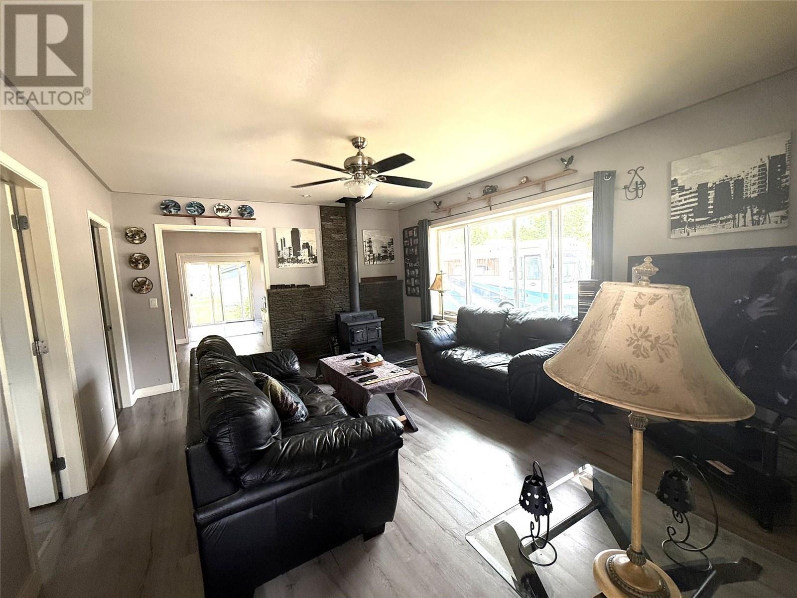 408 Sayward Avenue, Salmo, British Columbia  V0G 1Z0 - Photo 8 - 10356568