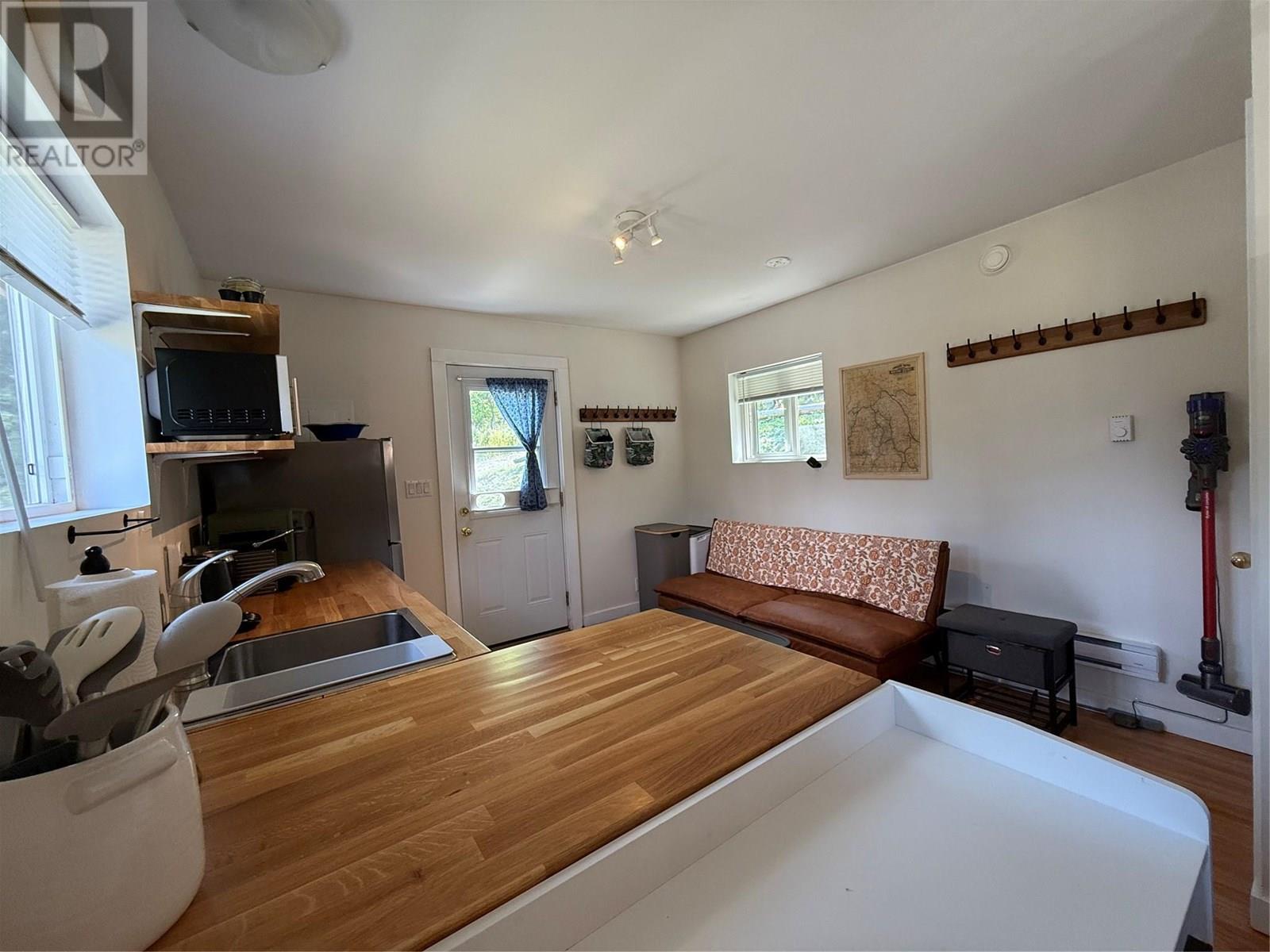 301 N Washington Street, Kaslo, British Columbia  V0G 1M0 - Photo 10 - 10355048