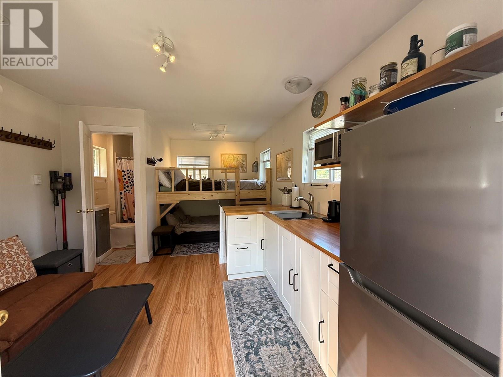 301 N Washington Street, Kaslo, British Columbia  V0G 1M0 - Photo 11 - 10355048