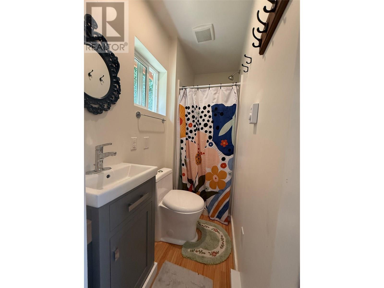 301 N Washington Street, Kaslo, British Columbia  V0G 1M0 - Photo 13 - 10355048