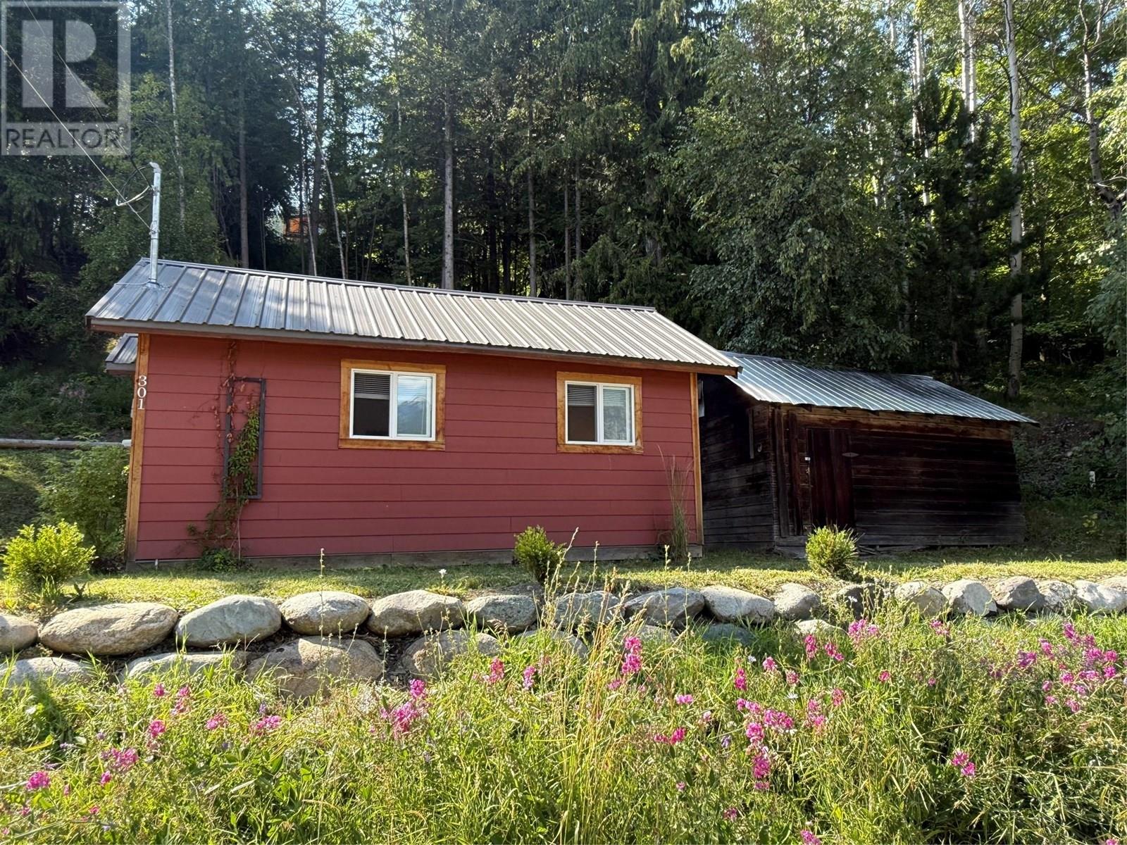 301 N Washington Street, Kaslo, British Columbia  V0G 1M0 - Photo 16 - 10355048