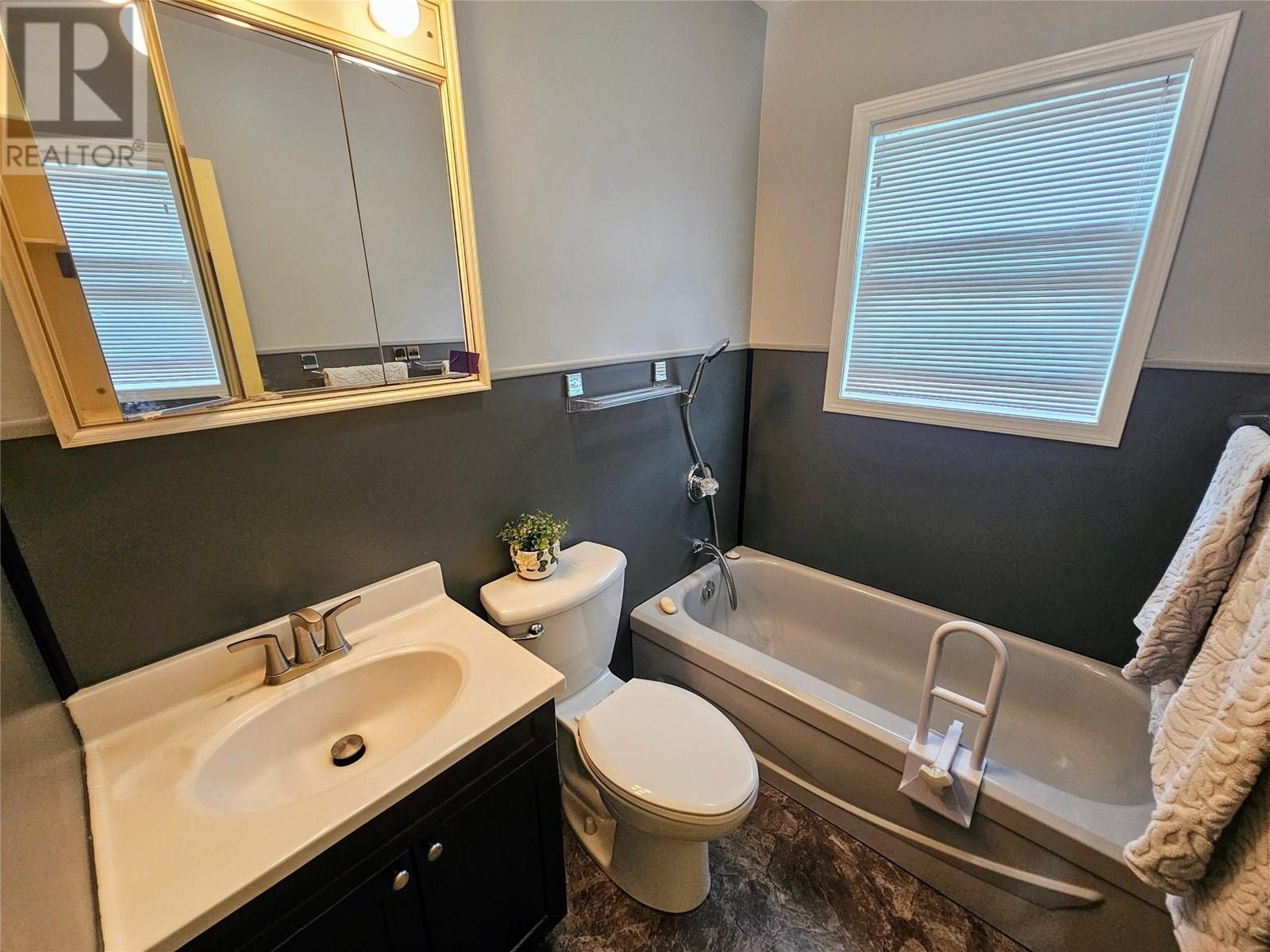 3480 Aster Drive, Trail, British Columbia  V1R 2X3 - Photo 13 - 10356484