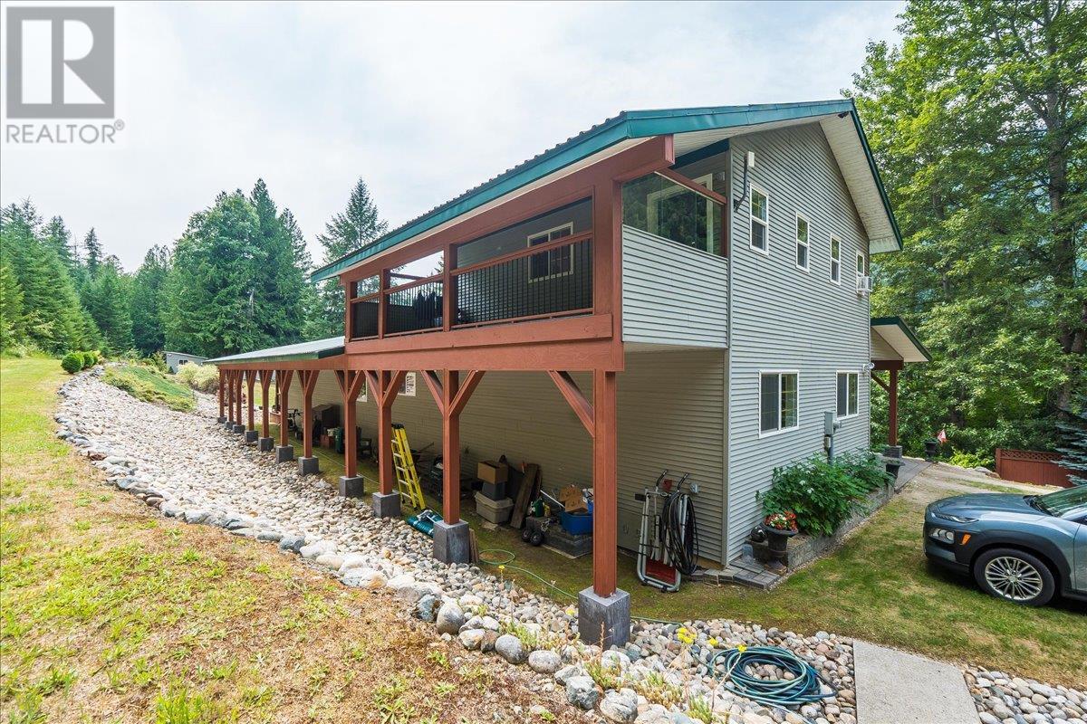 1160 22 Highway, Rossland, British Columbia  V0G 1Y0 - Photo 45 - 10356644