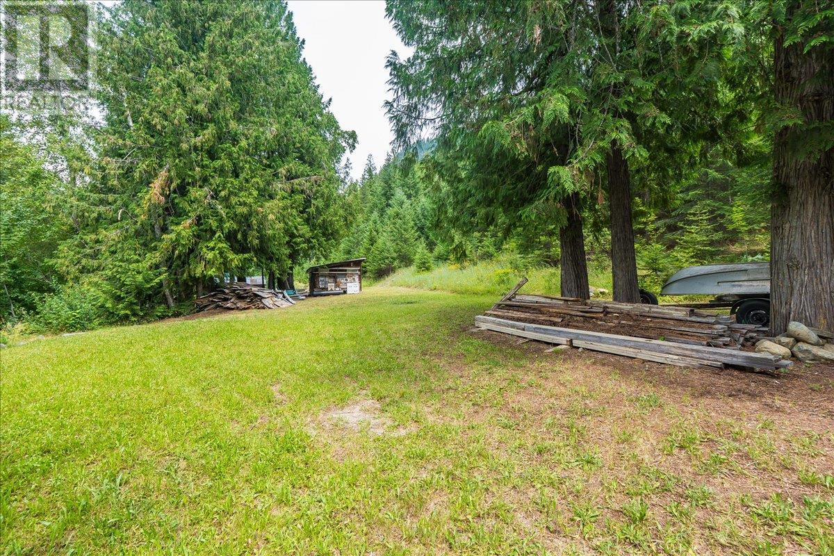 1160 22 Highway, Rossland, British Columbia  V0G 1Y0 - Photo 51 - 10356644
