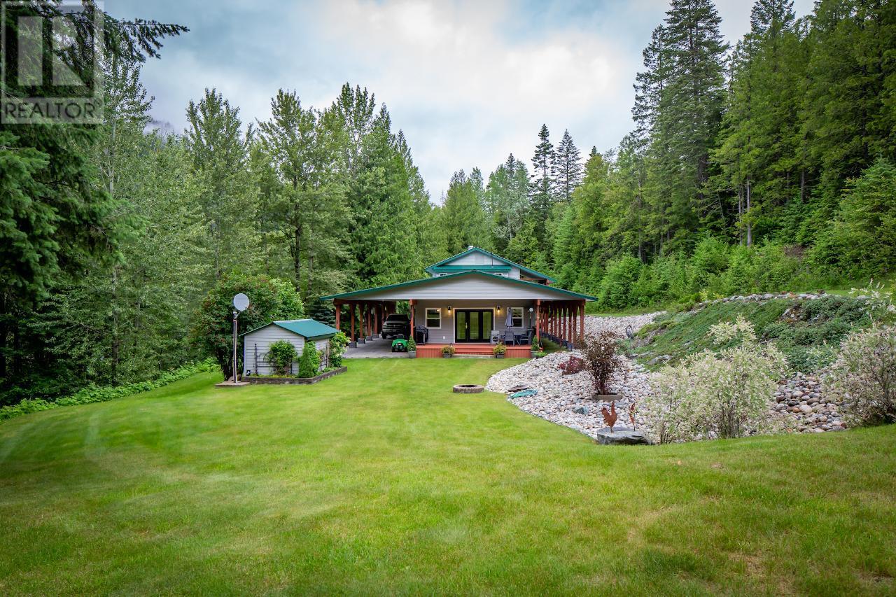 1160 22 Highway, Rossland, British Columbia  V0G 1Y0 - Photo 57 - 10356644