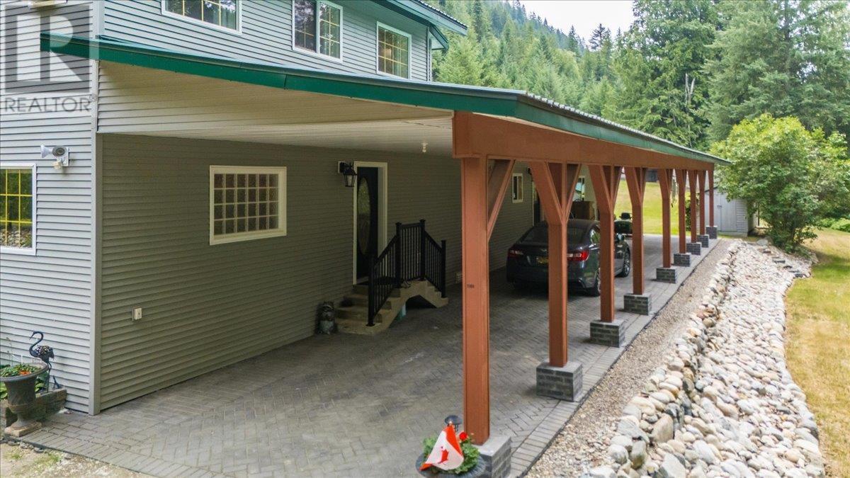 1160 22 Highway, Rossland, British Columbia  V0G 1Y0 - Photo 70 - 10356644