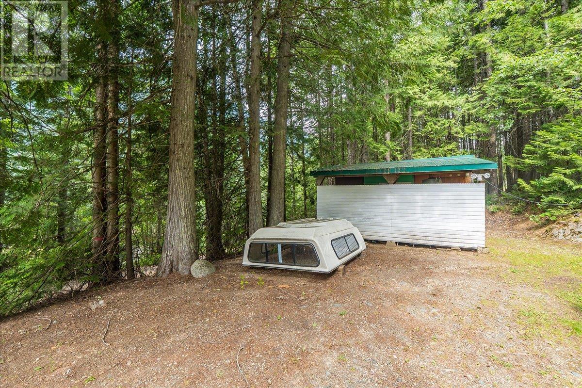 1160 22 Highway, Rossland, British Columbia  V0G 1Y0 - Photo 73 - 10356644