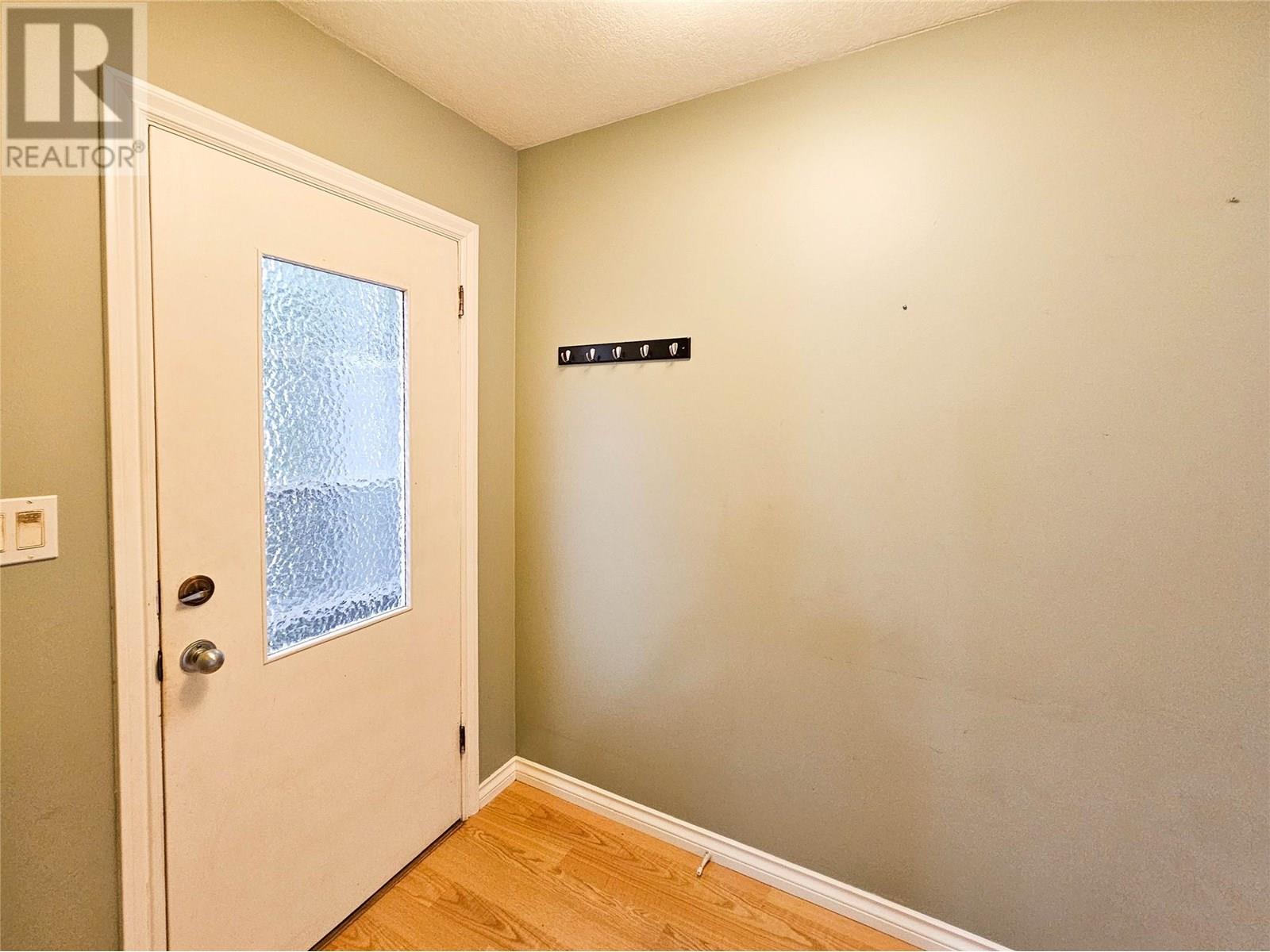 2296 Eighth Avenue, Trail, British Columbia  V1R 3E3 - Photo 12 - 10356261