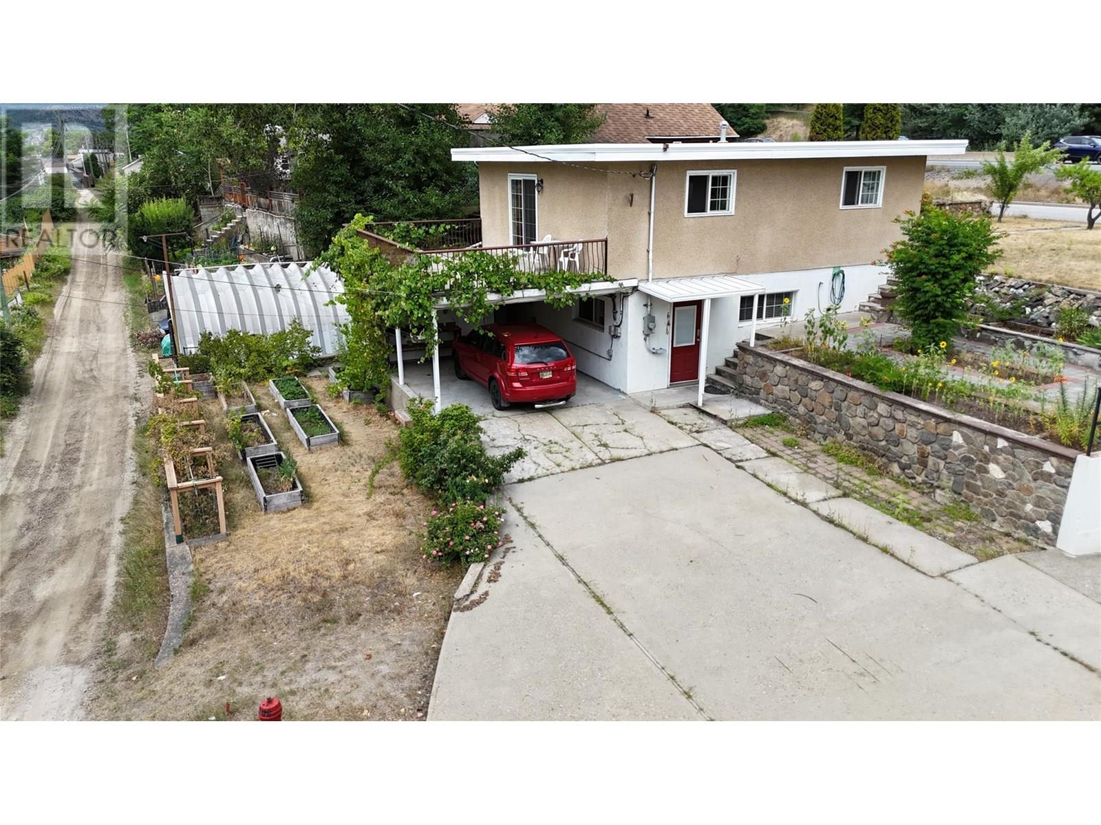2296 Eighth Avenue, Trail, British Columbia  V1R 3E3 - Photo 17 - 10356261