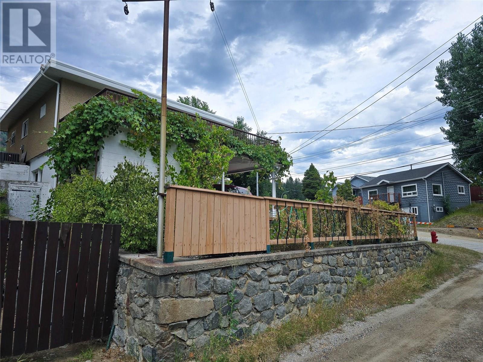 2296 Eighth Avenue, Trail, British Columbia  V1R 3E3 - Photo 2 - 10356261