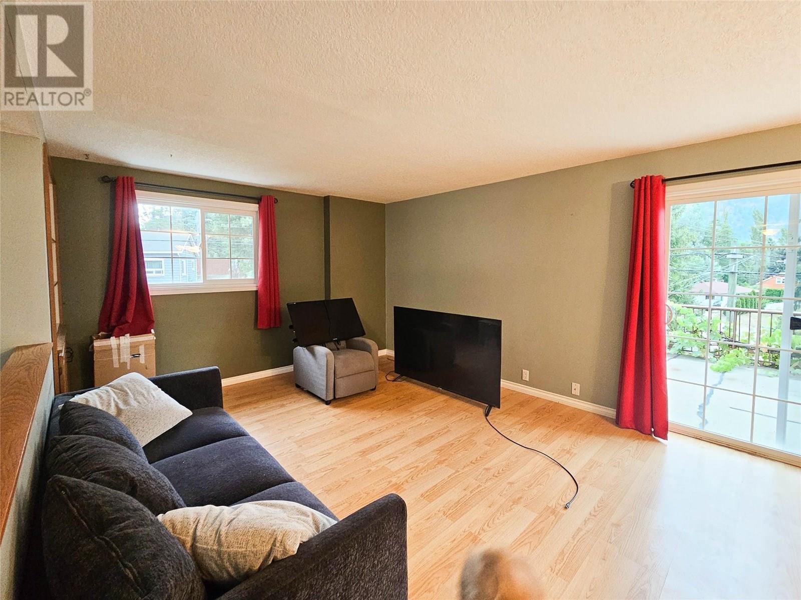 2296 Eighth Avenue, Trail, British Columbia  V1R 3E3 - Photo 4 - 10356261