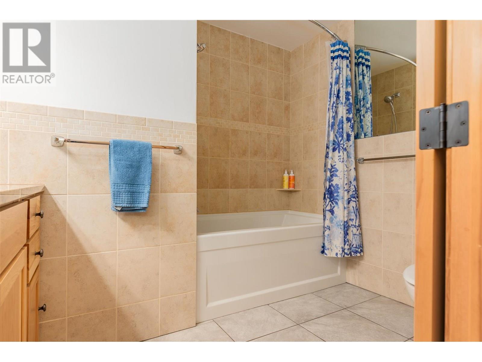 2707 Maple Crescent, Rossland, British Columbia  V0G 1Y0 - Photo 24 - 10356817