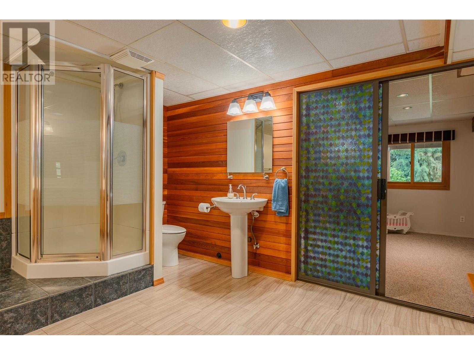 2707 Maple Crescent, Rossland, British Columbia  V0G 1Y0 - Photo 31 - 10356817