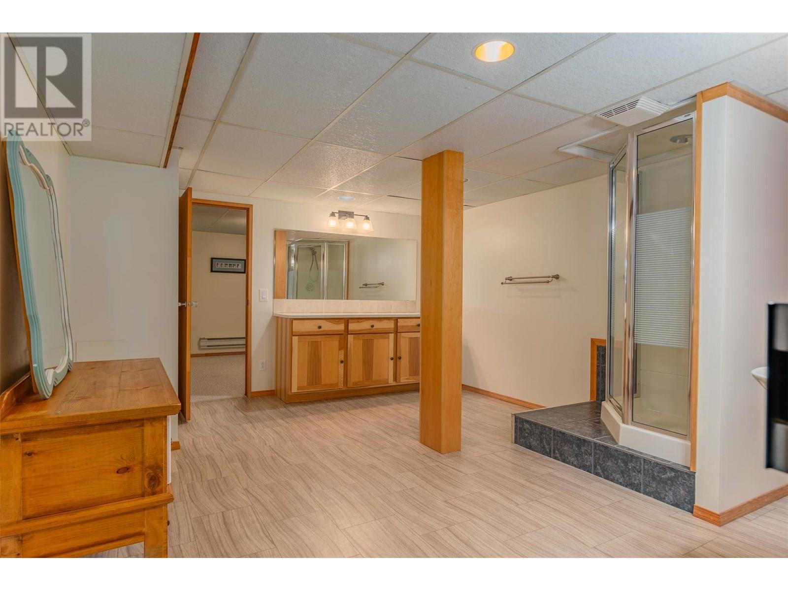 2707 Maple Crescent, Rossland, British Columbia  V0G 1Y0 - Photo 32 - 10356817