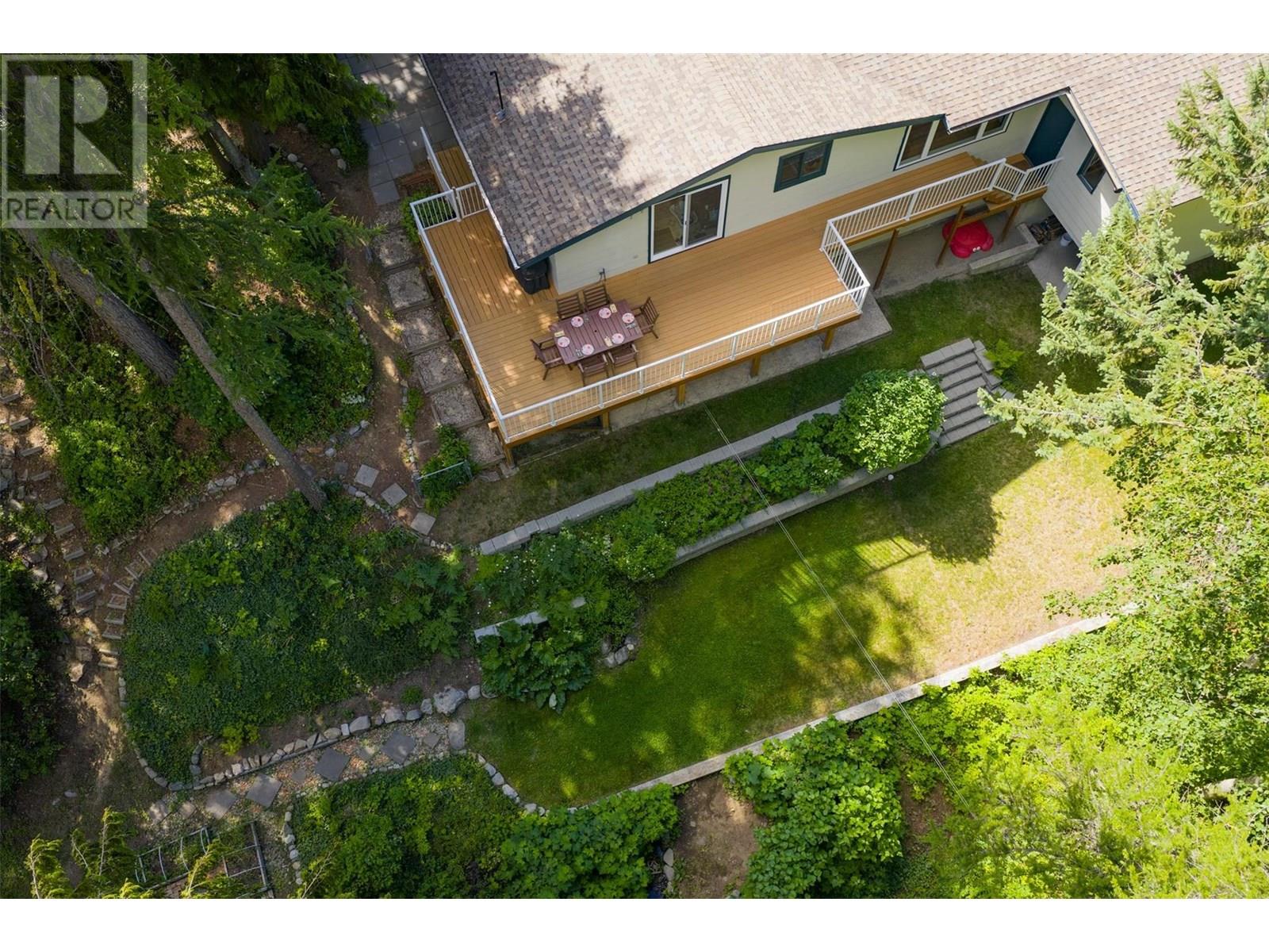 2707 Maple Crescent, Rossland, British Columbia  V0G 1Y0 - Photo 40 - 10356817