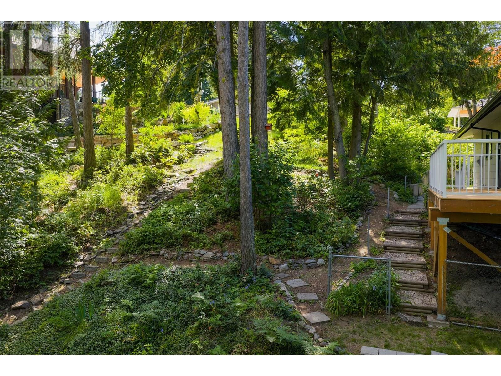 2707 Maple Crescent, Rossland, British Columbia  V0G 1Y0 - Photo 46 - 10356817