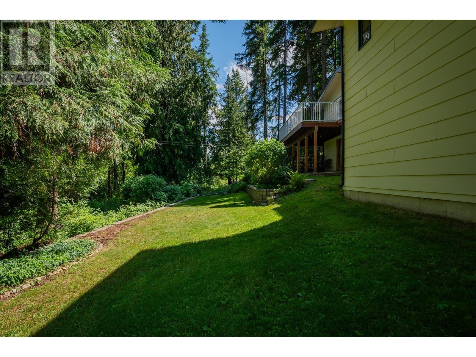 2707 Maple Crescent, Rossland, British Columbia  V0G 1Y0 - Photo 49 - 10356817
