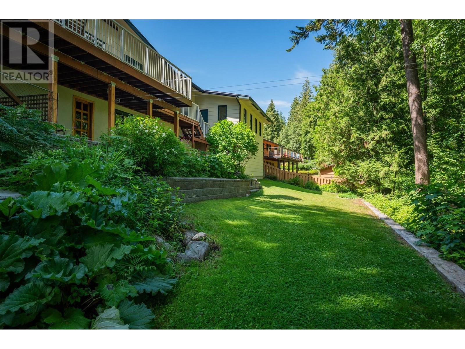 2707 Maple Crescent, Rossland, British Columbia  V0G 1Y0 - Photo 53 - 10356817