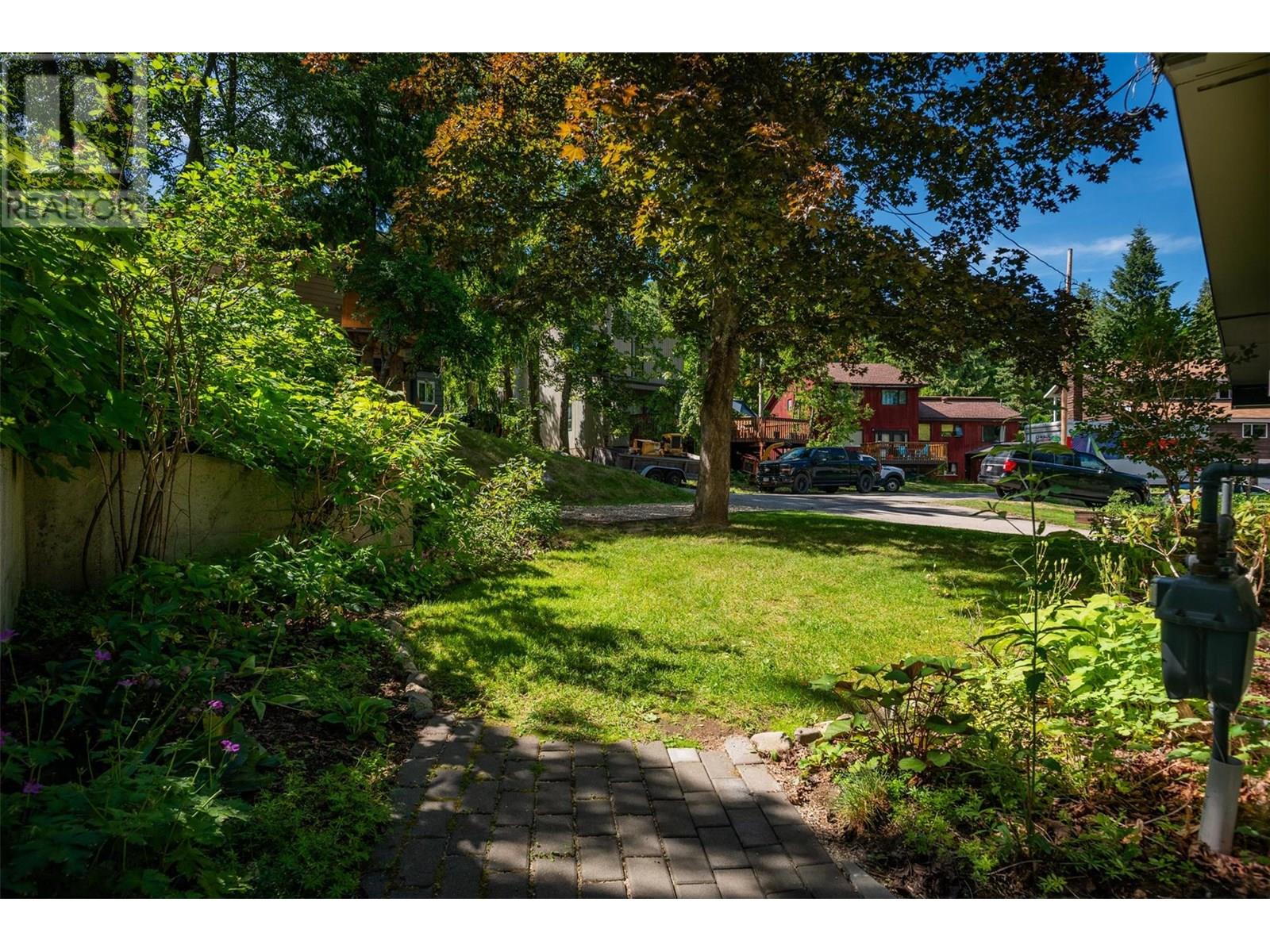 2707 Maple Crescent, Rossland, British Columbia  V0G 1Y0 - Photo 56 - 10356817