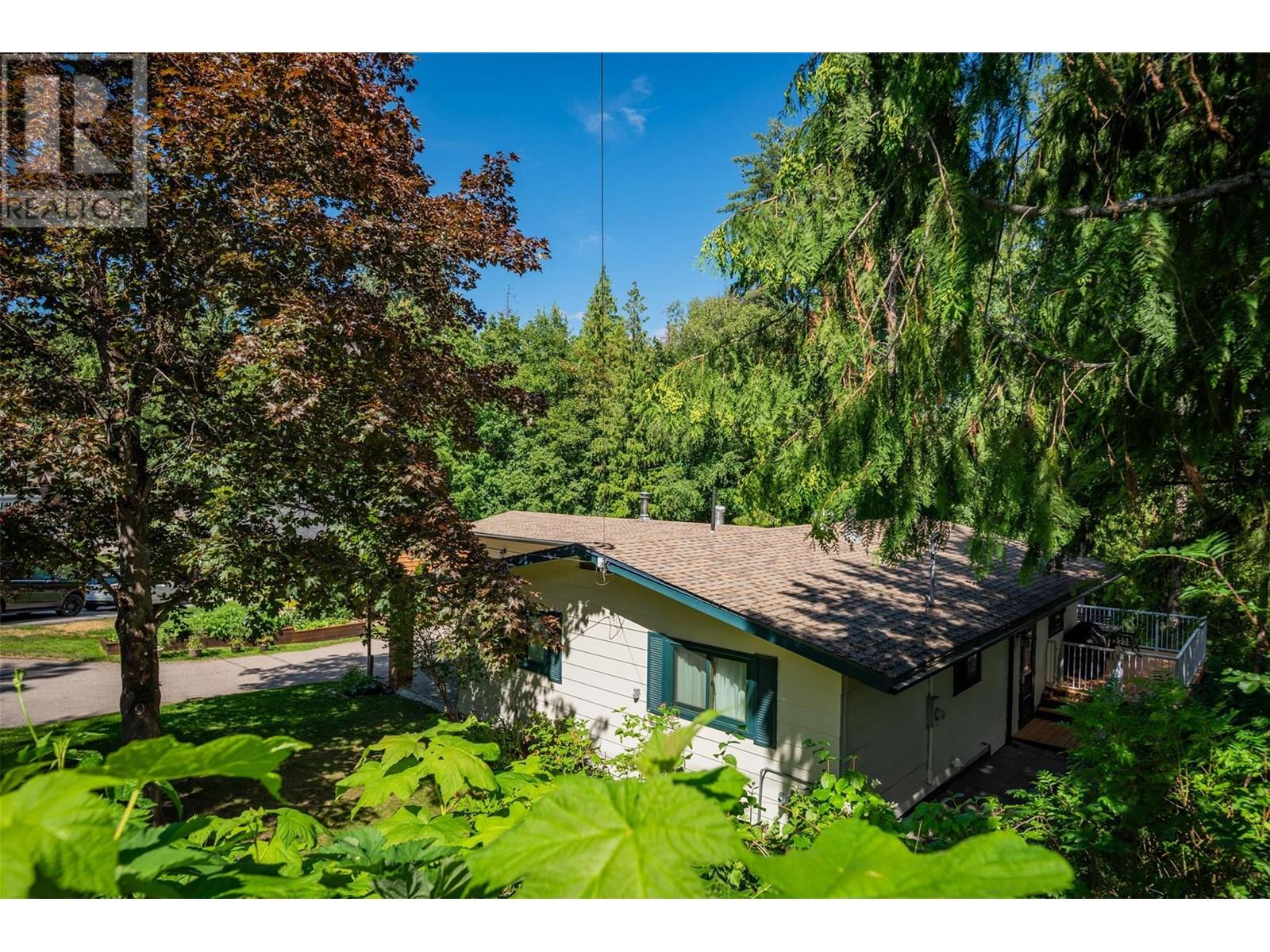 2707 Maple Crescent, Rossland, British Columbia  V0G 1Y0 - Photo 58 - 10356817