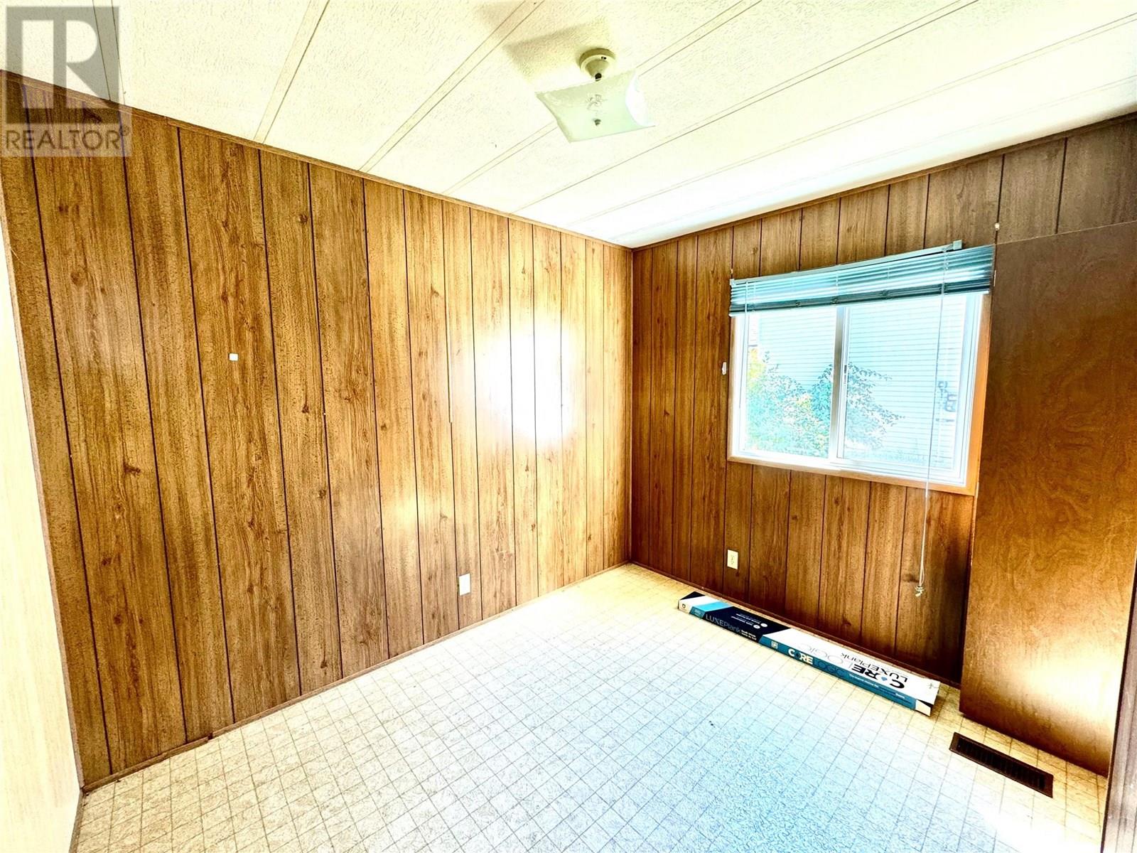 901 Eighth Street, Salmo, British Columbia  V0G 1Z0 - Photo 16 - 10356045
