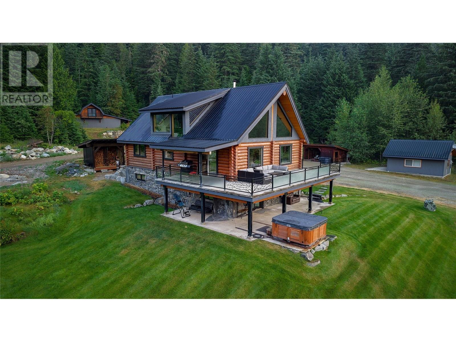 6580 6 Highway, Ymir, British Columbia  V0G 2K0 - Photo 13 - 10356835